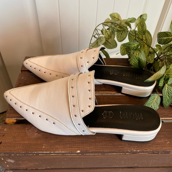 Like New! Beautiful Studded White Padded Mules - Picture 4 of 12